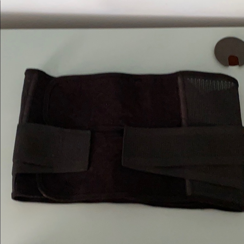 Abdominal binder